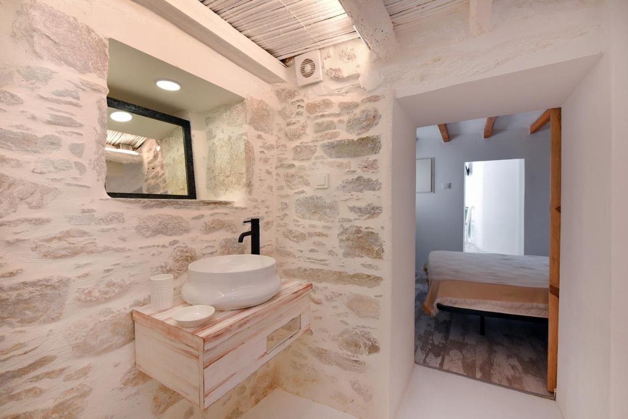Blue Vorna Apartment Ано Сирос Екстериор снимка